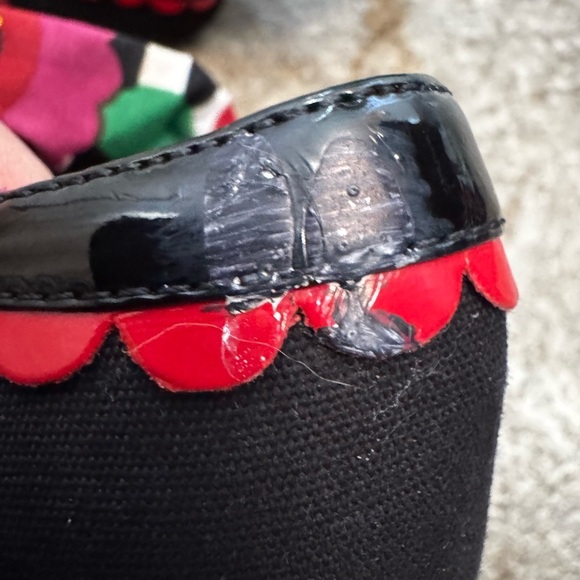 Betsey Johnson Black and Red Floral Women's Shoes - Picture 5 of 8